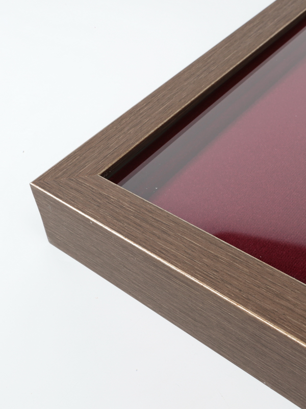  Багетная рамка S пластиковая под 1 ячейку (209х270х18 мм) с поролоновой вставкой. Вид 6, тёмно-бордовый