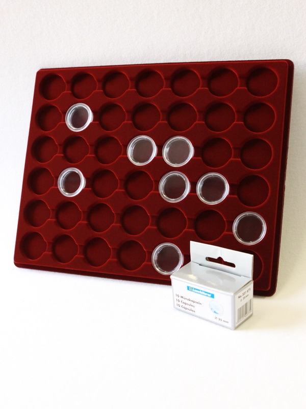 Планшет S (234х296х12 мм) для 42 монет в капсулах CAPS 25 Leuchtturm. Диаметр ячейки 32 мм