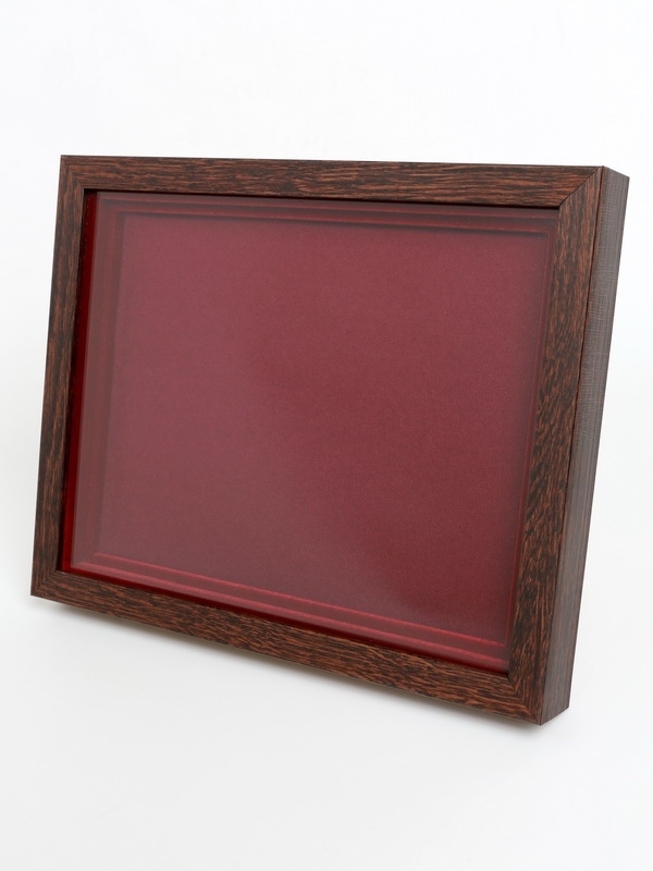 Багетная рамка G пластиковая под 1 ячейку (262х363х18 мм) с поролоновой вставкой. Вид 1