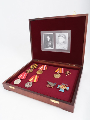  Футляр деревянный Vintage S (305х247х54 мм) на 1 ячейку с поролоновой вставкой + капсула для фотографии (горизонтальная), тёмно-бордовый