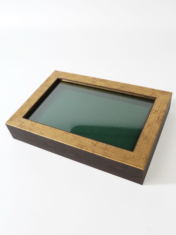  Багетная рамка M пластиковая под 1 ячейку (118х207х16 мм) с поролоновой вставкой. Вид 4, зелёный