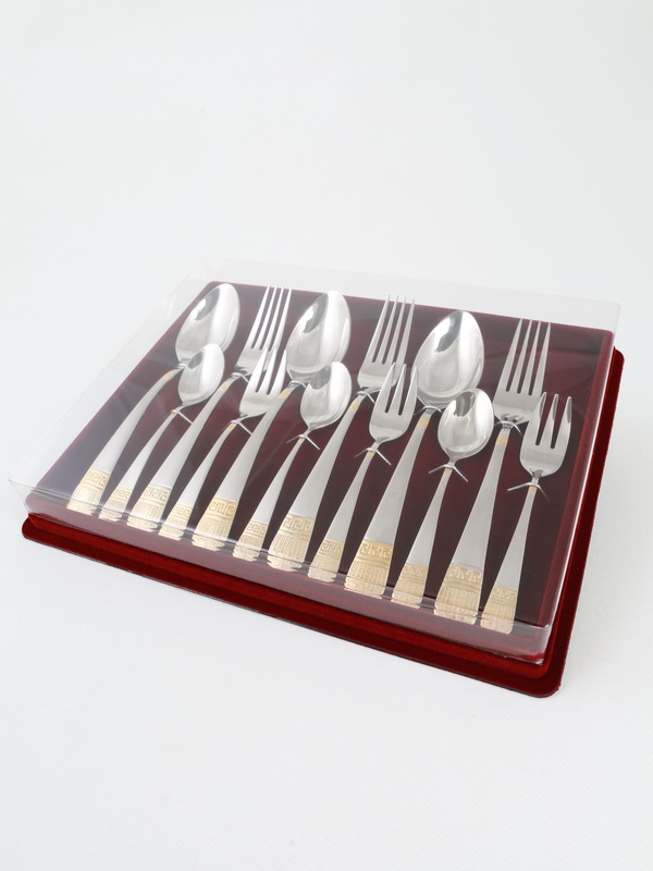  Сувенирная упаковка под набор из 12-ти столовых предметов (290х228х43 мм), зелёный