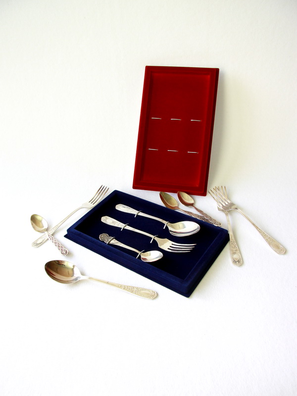  Сувенирная упаковка под набор из 3-х столовых предметов (145х255х32 мм), чёрный