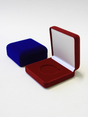 Футляр с низкой крышкой (92х92х40 мм) для монеты, медали (диаметр 45 мм, глубина 3 мм)