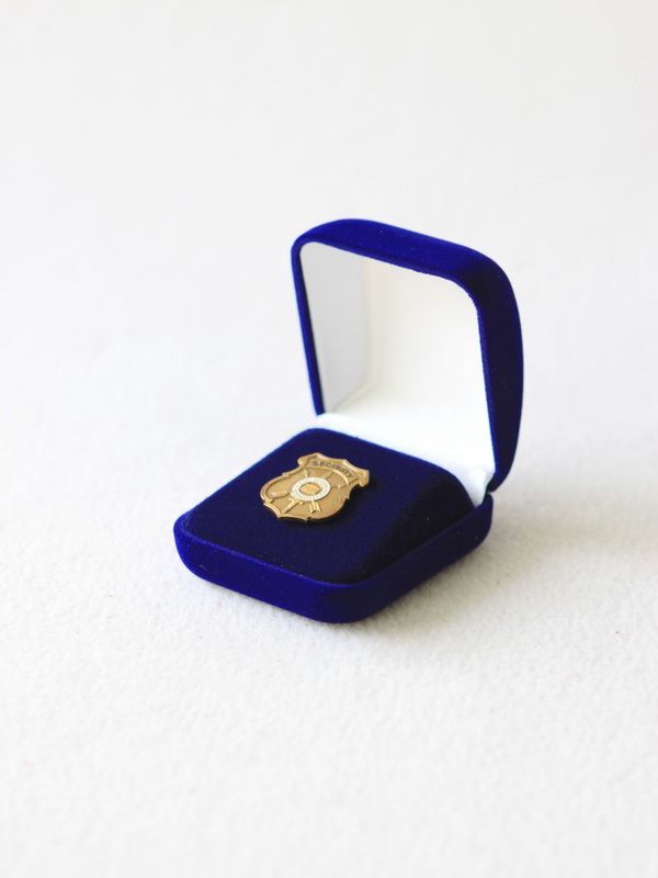  Футляр (53х59х33 мм) под значок на цанге, тёмно-синий