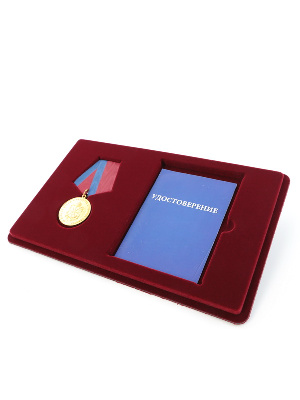 Планшет M (146х236х12 мм) под медаль РФ d-35 мм и удостоверение (81х112х8 мм)
