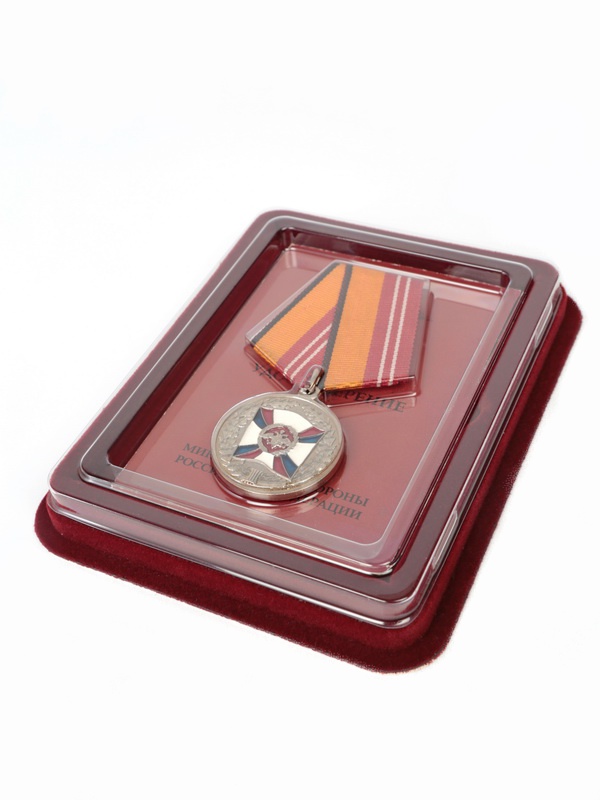  Сувенирная упаковка (110х139х22 мм) под медаль РФ d-32 мм (в крышке) и удостоверение (81х112х6 мм), тёмно-бордовый