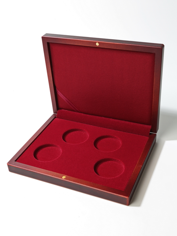 Деревянный футляр (194х149х32 мм) для 4 монет в капсулах (диаметр 46 мм), светло-бордовый