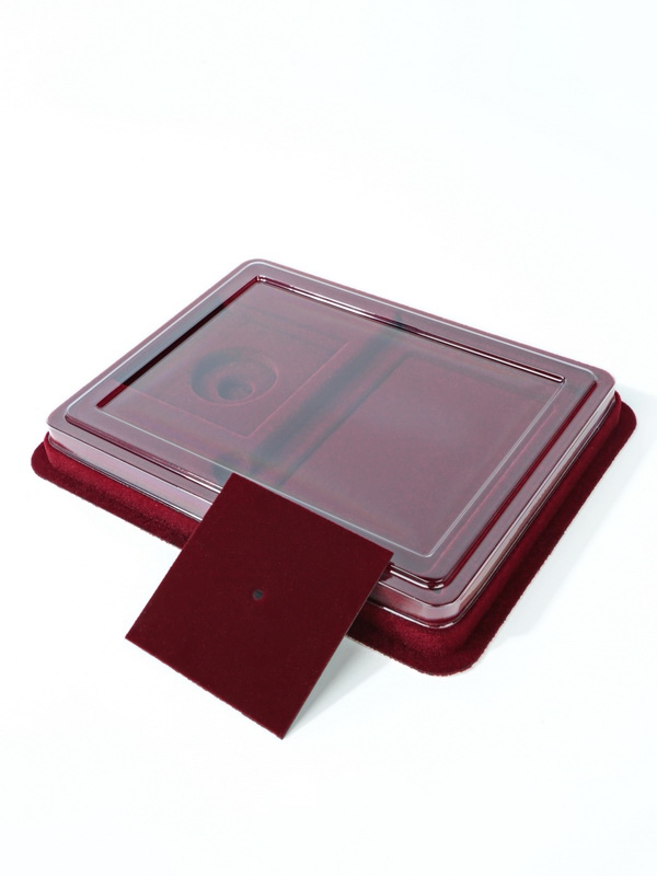  Сувенирная упаковка (181х142х22 мм) под знаки с винтами и удостоверение (81х112х8 мм), тёмно-бордовый