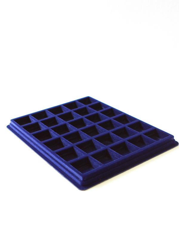  Планшет S (243х304х21 мм) на 30 ячеек (38х38х16 мм), тёмно-синий