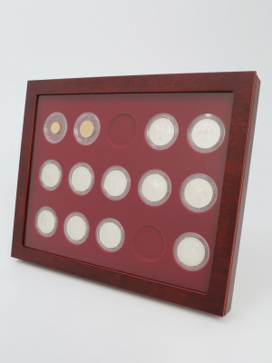  Витрина LOUVRE для 15 монет в капсулах (диаметр 44 мм), светло-бордовый