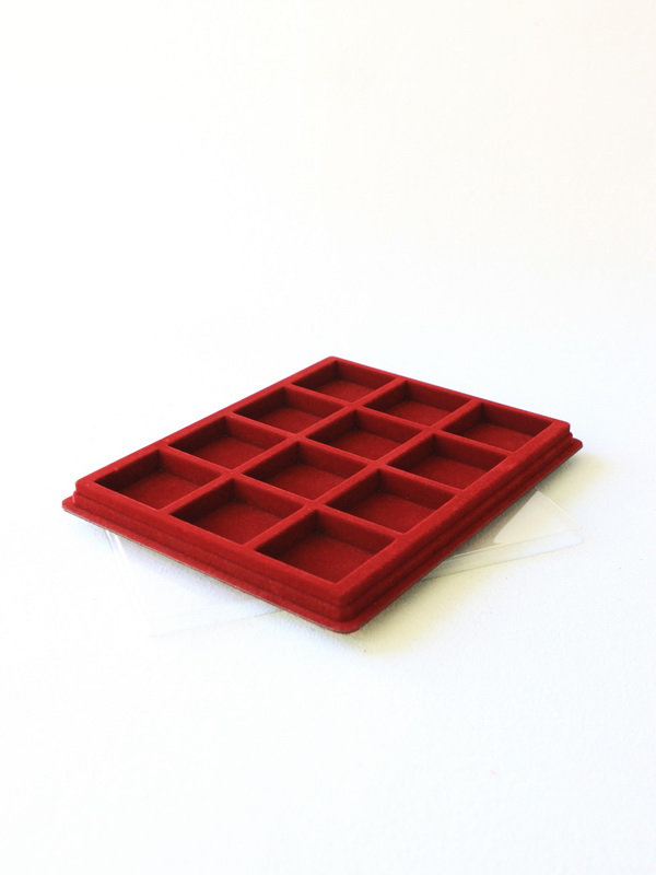 Планшет S (243х304х21 мм) на 12 ячеек (60х60х18 мм)