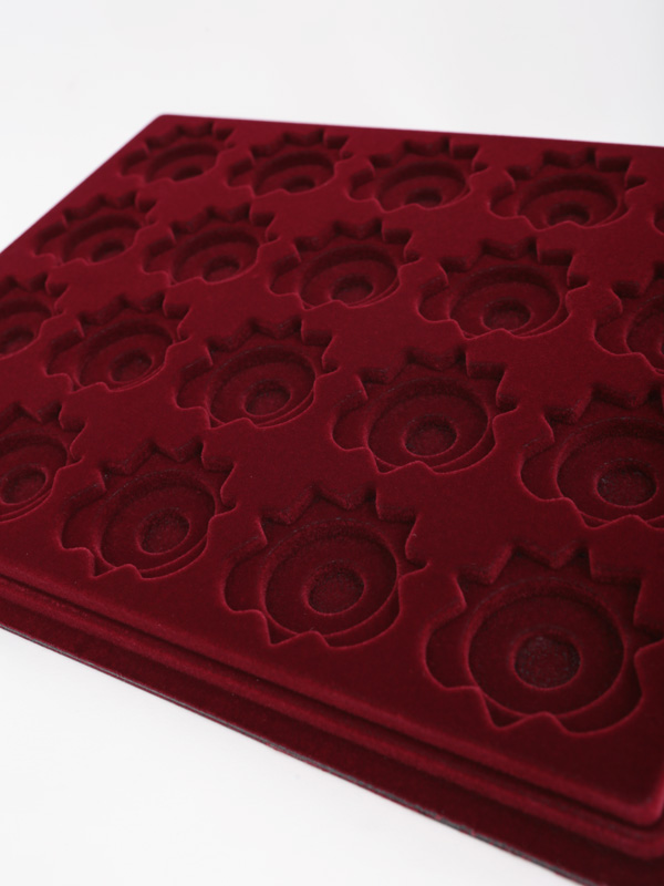  Планшет S (243х304х21 мм) на 20 ячеек под ордена Отечественной войны, тёмно-бордовый