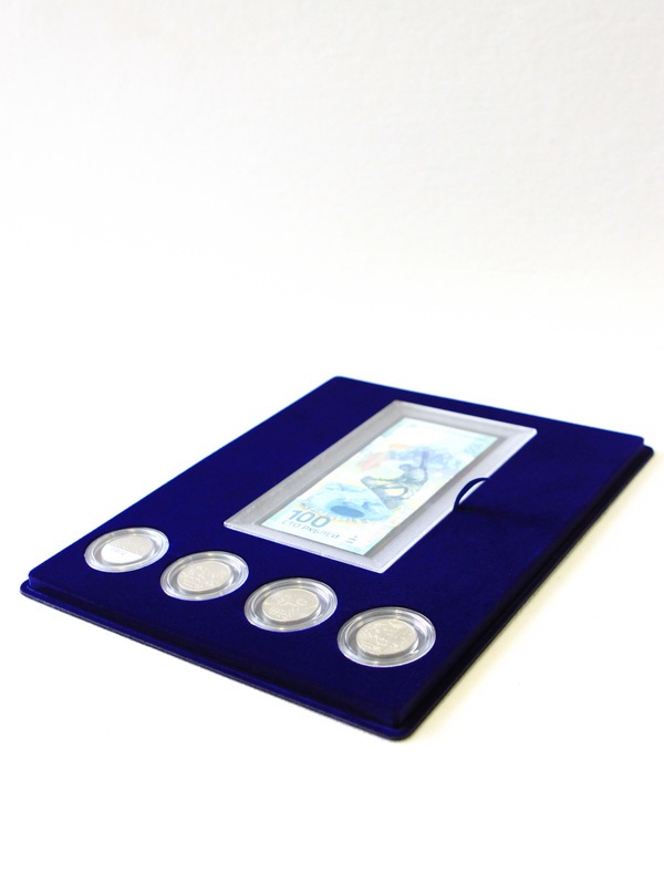  Планшет S (234х296х12 мм) для 1 банкноты Сочи-2014 в капсуле и 4 монет Сочи-2014 в капсулах, тёмно-синий