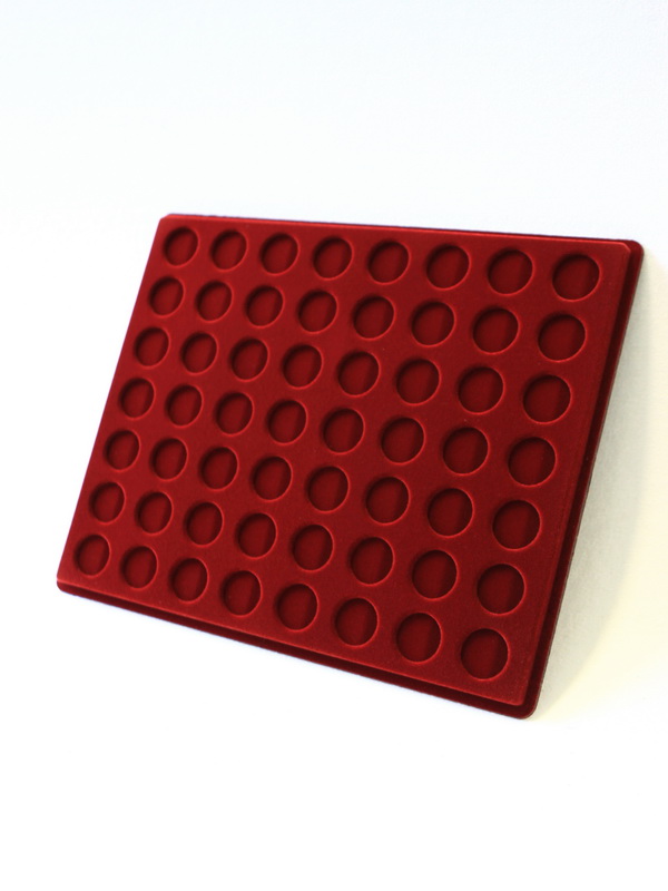  Планшет S (234х296х12 мм) для медно-никелевых монет 25 центов (штаты, округа и территории США, национальные парки США) (56 ячеек), тёмно-бордовый