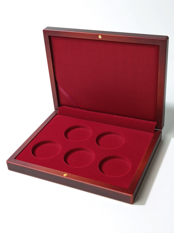 Деревянный футляр (194х149х32 мм) для 5 монет в капсулах (диаметр 44 мм), светло-бордовый
