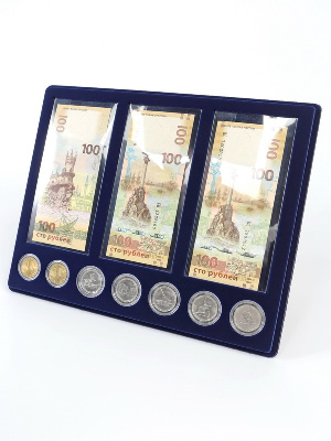 Планшет S (234х296х12 мм) посвящённый Крыму (для 3 банкнот в чехлах и 7 монет в капсулах Leuchtturm)