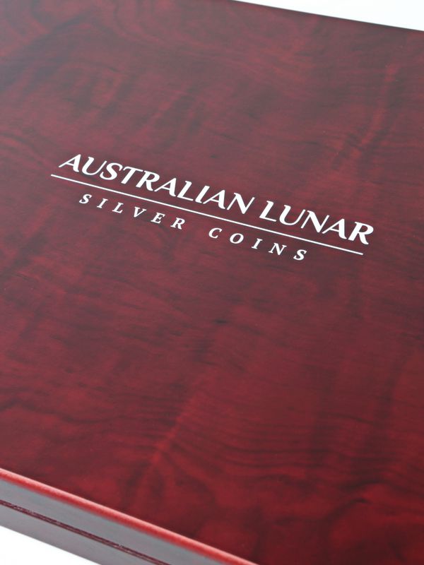 Нанесение логотипа Australian Lunar Silver Coins