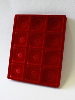 Вставка в кассету XL на 12 ячеек (62х62х10 мм) (под знаки с винтом)