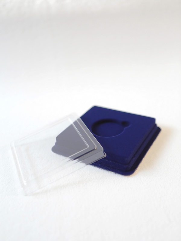 Сувенирная упаковка (106х106х20 мм) под монету, медаль (диаметр 40 мм, глубина 3 мм), тёмно-синий