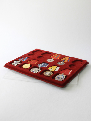 Планшет S (234х296х12 мм) на 5 медалей РФ d-32 мм и 5 орденов с пятиугольной колодкой, тёмно-бордовый