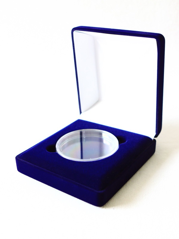 Футляр (120х131х50 мм) для одной монеты, медали в капсуле (диаметр 74 мм),  тёмно-синий