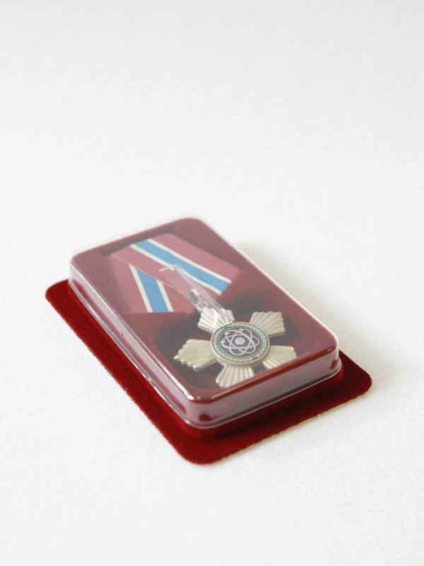  Сувенирная упаковка (60х100х20 мм) под орден на пятиугольной колодке, тёмно-синий