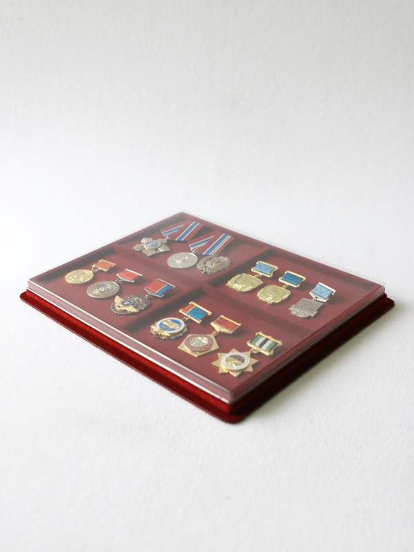 Планшет S (243х304х21 мм) на 4 ячейки (101х131,5х18 мм) (с поролоновой вставкой), тёмно-бордовый