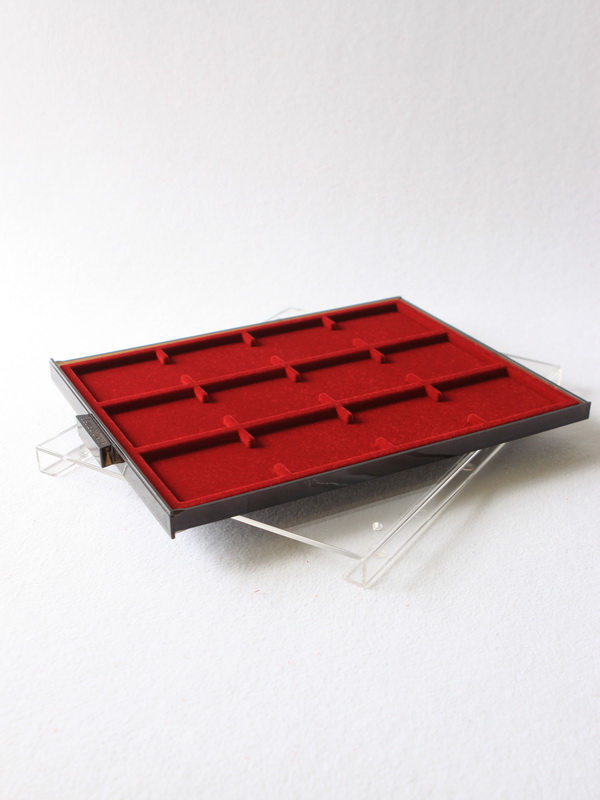  Кассета МВ на 12 ячеек под пластиковые капсулы для памятных монет СССР (64х64х6 мм), светло-бордовый