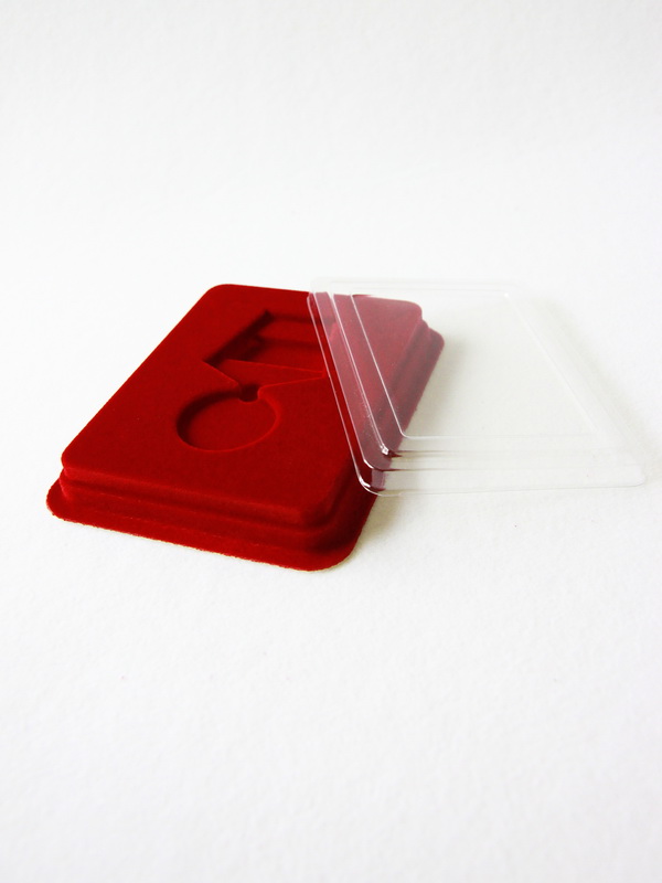  Сувенирная упаковка (110х139х22 мм) под медаль РФ d-32 мм, зелёный