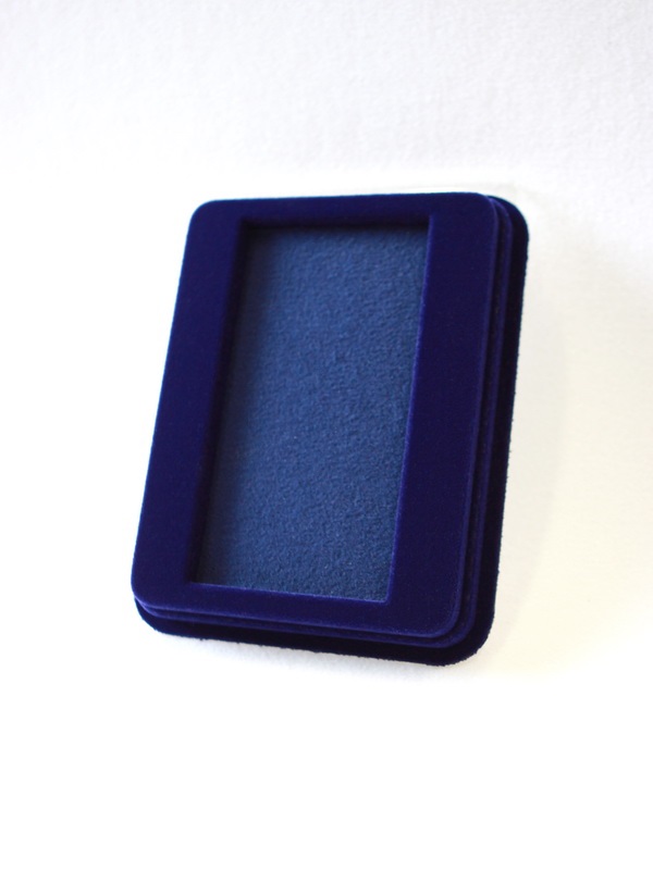  Сувенирная упаковка (110х139х22 мм) с поролоновой вставкой под универсальную медаль (58х111х16 мм), зелёный