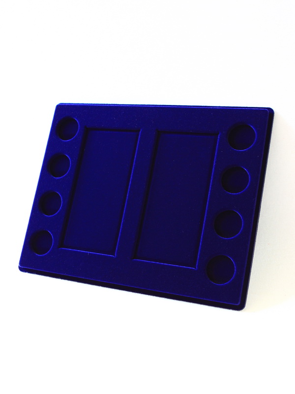  Планшет S (234х296х12 мм) для 2 банкнот Сочи-2014 в чехлах и 8 монет Сочи-2014 в капсулах Leuchtturm (Капсулы в столбик. Диаметр 33 мм), тёмно-синий