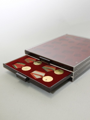 Кассета МВ на 10 медалей РФ d-32 мм с пятиугольной колодкой