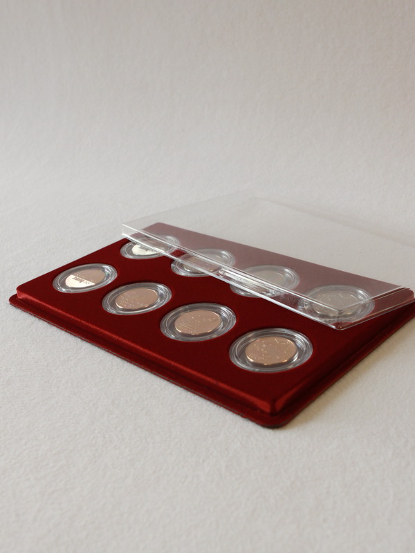 Планшет M (146х236х12 мм) для монет в капсулах d-44 мм (8 ячеек), тёмно-бордовый