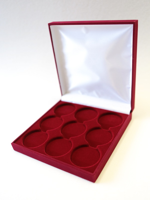  Футляр (160х160х33 мм) под 9 монет в капсулах (диаметр 46 мм), светло-бордовый