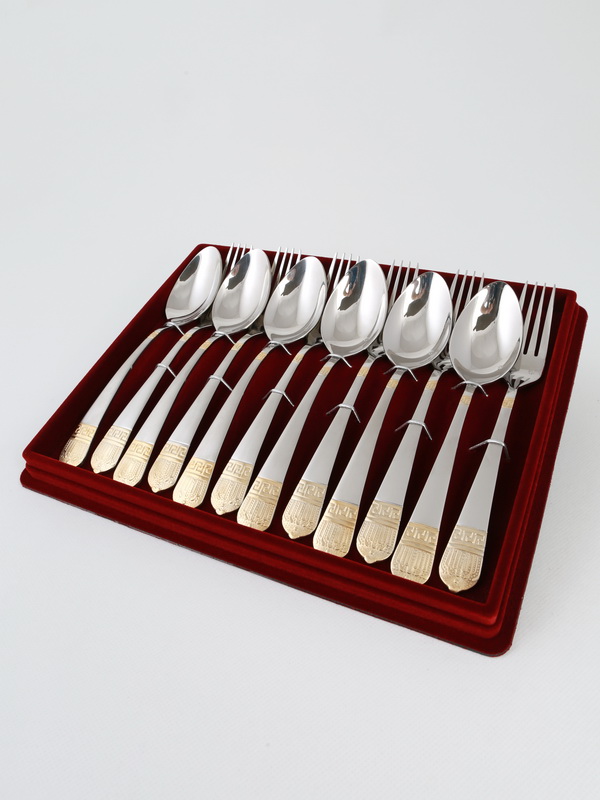  Сувенирная упаковка под набор из 12-ти столовых предметов (290х228х43 мм), тёмно-бордовый