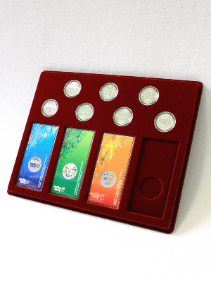 Планшет S (234х296х12 мм) для 4 монет Сочи-2014 в блистерах и 7 монет Сочи-2014 в капсулах Leuchtturm (Диаметр 33 мм)