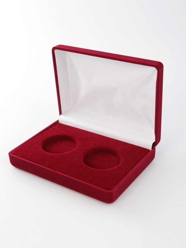 Футляр (142х102х42 мм) на 2 монеты в капсулах (диаметр 44 и диаметр 46 мм)