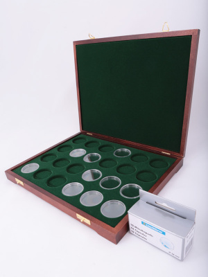  Футляр деревянный Vintage S (305х247х40 мм) на 24 капсулы Leuchtturm. Для монет 34 мм, зелёный