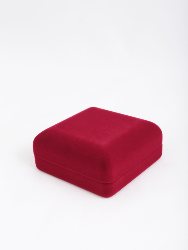 Футляр (92х92х40 мм) для пластиковой капсулы (38х58х15 мм), светло-бордовый