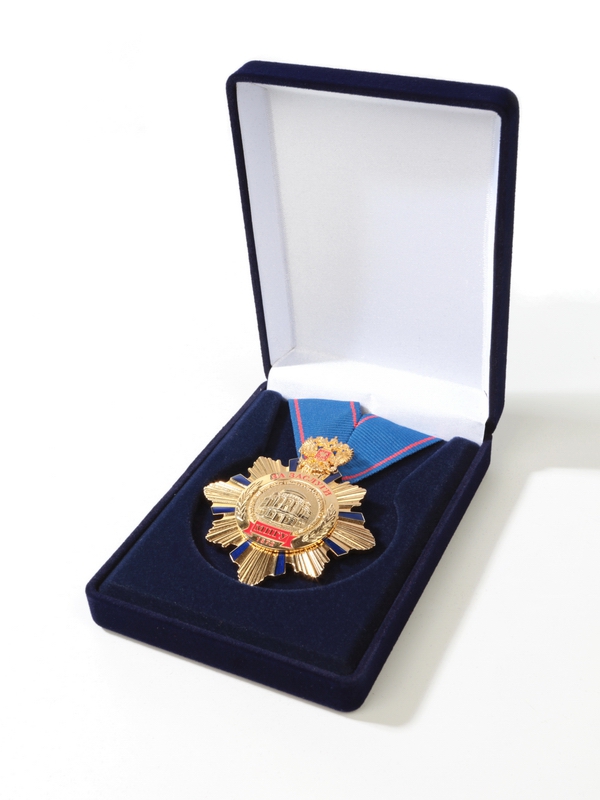 Футляр (90х124х32 мм) под медаль (диаметр до 66 мм) на ленте