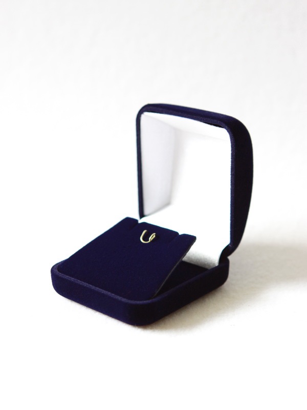 Футляр (53х59х33 мм) под серьги, подвеску (стойка)