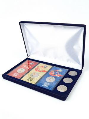  Футляр (217х141х29 мм) для 3 монет 25 рублей и 3 монет 25 рублей в блистере «Футбол 2018», тёмно-синий