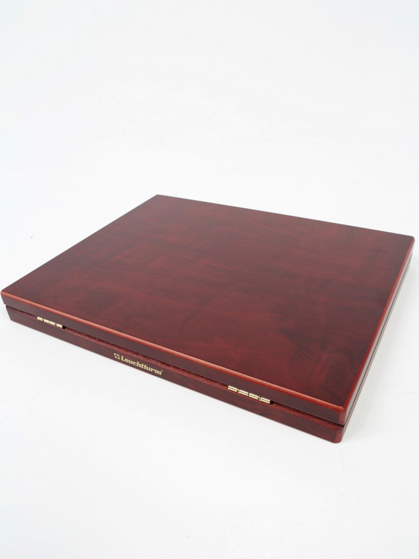 Футляр деревянный Volterra Uno (304х244х31 мм) на 7 медалей РФ с пятиугольной колодкой d-32 мм