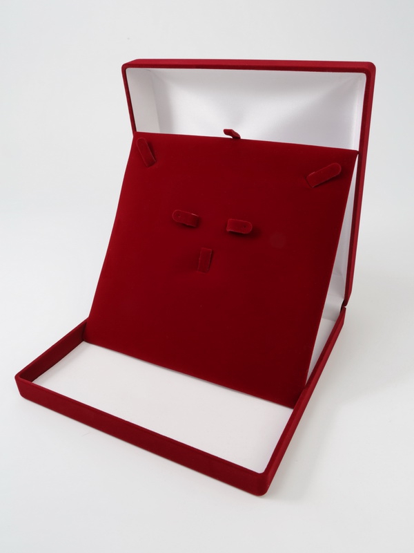 Футляр (195х196х50 мм) с универсальным ложементом, светло-бордовый