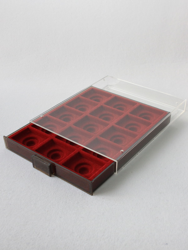  Кассета XL на 15 ячеек (49х64х10 мм) (под знаки с винтом), светло-бордовый