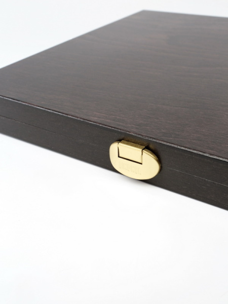  Деревянный бокс Carus (304х248х31 мм) для 3 золотых и 14 серебряных монет «Футбол 2018» в капсулах. Кубок, чёрный