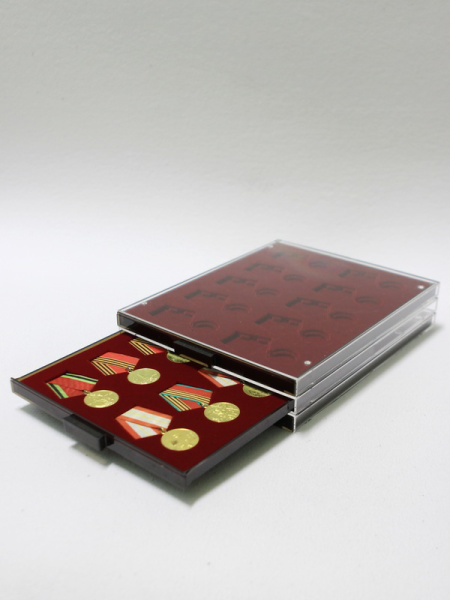  Кассета МВ на 10 медалей РФ d-32 мм с пятиугольной колодкой, светло-бордовый