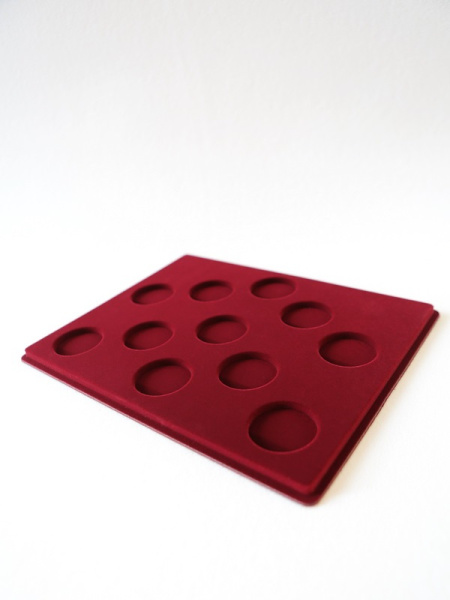  Планшет S (234х296х12 мм) для платиновых и золотых монет «Олимпиада-80», тёмно-бордовый