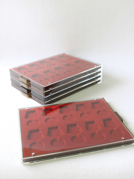  Кассета МВ на 10 медалей РФ d-37 мм с пятиугольной колодкой, светло-бордовый